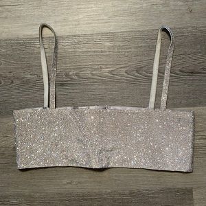 White fox boutique silver crop top